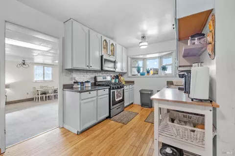 Kitchen - 392 Winchester St, Vallejo, CA 94590 photo 3 of 4