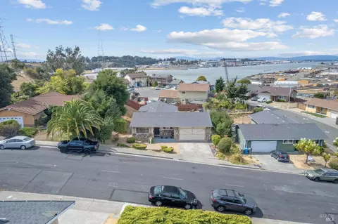 View/Area - 392 Winchester St, Vallejo, CA 94590 photo 3 of 8