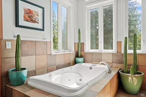 Bath - 4901 Little Mill Creek Rd, Philo, CA 95466 photo 2 of 3