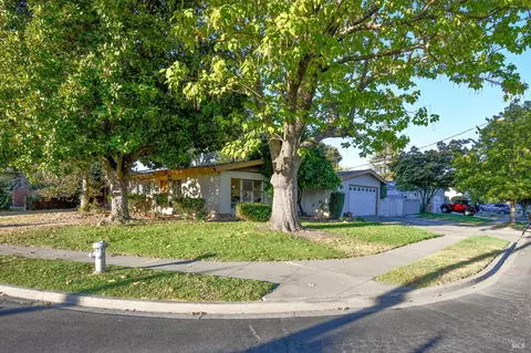 3520 Beckworth Dr, Napa, CA 94558