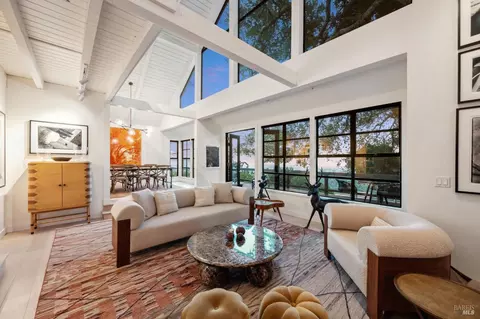 Living - 1090 Bart Rd, Sonoma, CA 95476 photo 3 of 4