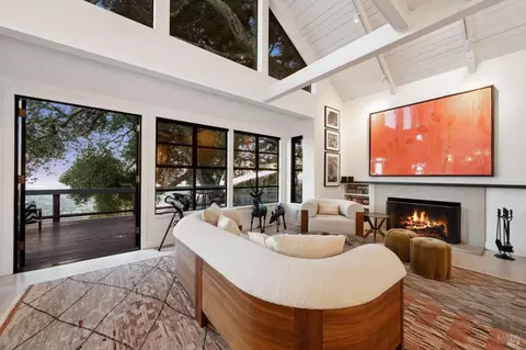 1090 Bart Rd, Sonoma, CA 95476