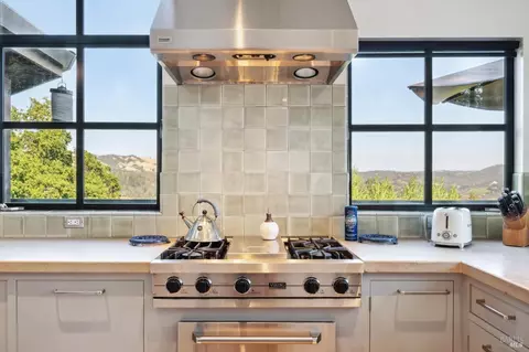 Kitchen - 1090 Bart Rd, Sonoma, CA 95476 photo 4 of 7