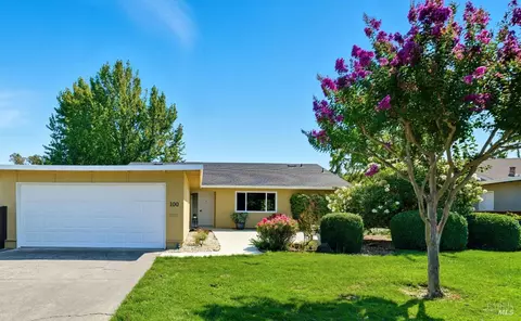 100 Temelec Cir, Sonoma, CA 95476
