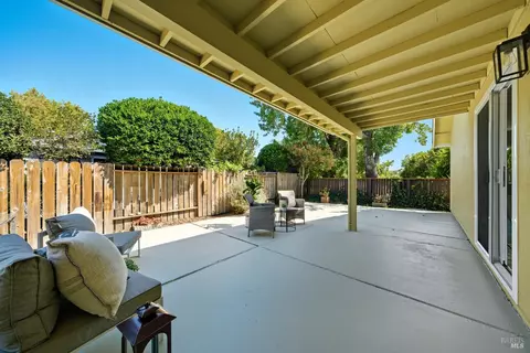 100 Temelec Cir, Sonoma, CA 95476 photo 23