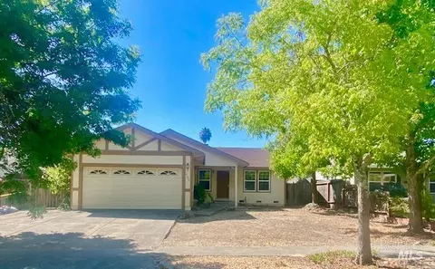 4526 Patrick Ct, Santa Rosa, CA 95409