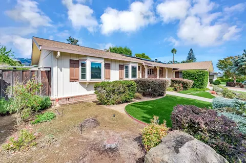 Exterior - 12 Devonshire Dr, Novato, CA 94947 photo 4 of 17