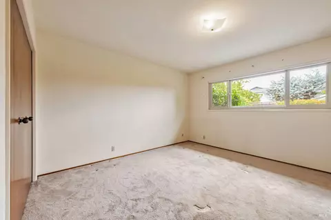 Bedroom - 12 Devonshire Dr, Novato, CA 94947 photo 5 of 6