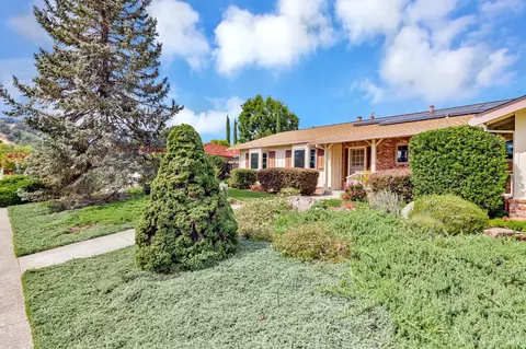 Exterior - 12 Devonshire Dr, Novato, CA 94947 photo 3 of 17