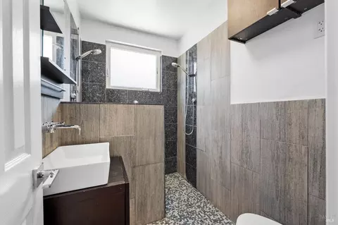 Bath - 600 Buss Ave, Vallejo, CA 94591 photo 1 of 2