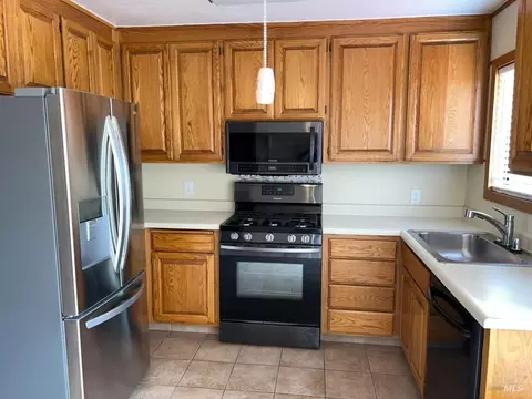 1604 Verna Dr, Napa, CA 94558 photo 9