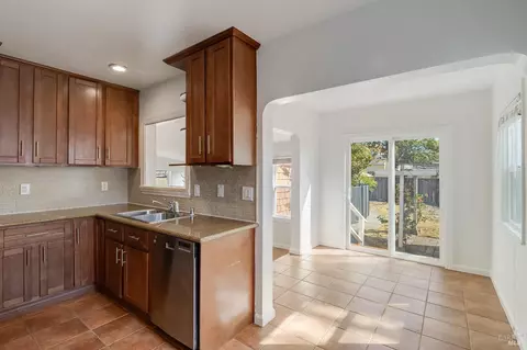 121 California St, Vallejo, CA 94590 photo 27