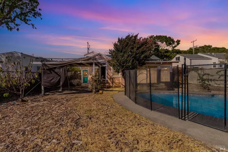 Exterior - 121 California St, Vallejo, CA 94590 photo 15 of 15