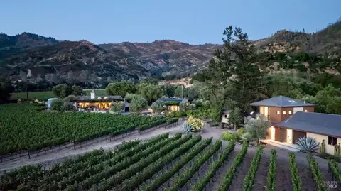 800 Lommel Rd, Calistoga, CA 94515