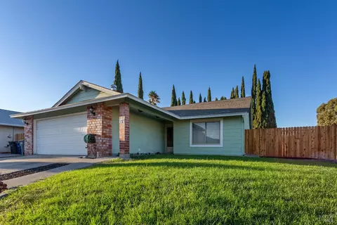 Exterior - 171 Clipper Dr, Pittsburg, CA 94565 photo 2 of 6