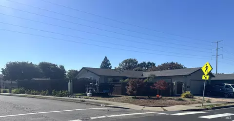 205 Westbrook Dr, Santa Rosa, CA 95401