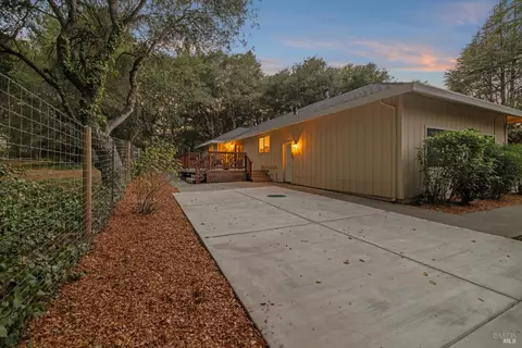 Exterior - 5925 Fredricks Rd, Sebastopol, CA 95472 photo 16 of 24