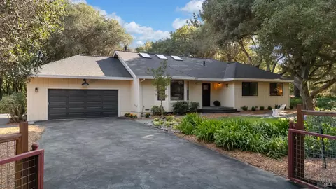 Exterior - 5925 Fredricks Rd, Sebastopol, CA 95472 photo 4 of 24