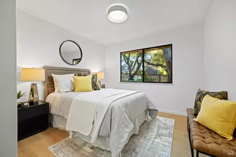 Bedroom - 5925 Fredricks Rd, Sebastopol, CA 95472 photo 3 of 7