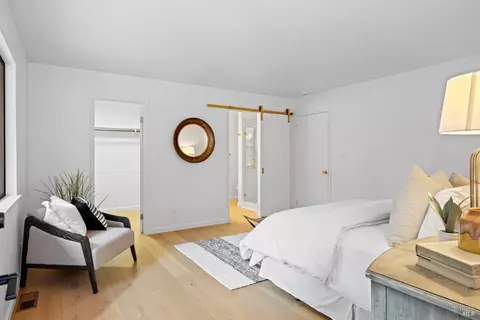 Bedroom - 5925 Fredricks Rd, Sebastopol, CA 95472 photo 6 of 7