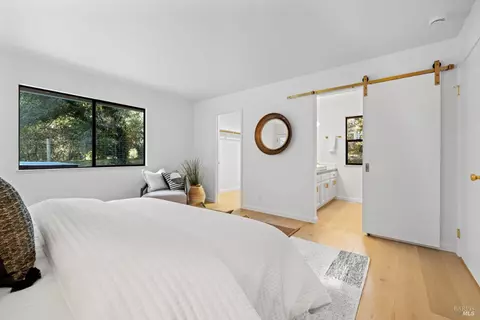 Bedroom - 5925 Fredricks Rd, Sebastopol, CA 95472 photo 5 of 7