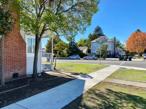 1047 Ohio St, Fairfield, CA 94533 photo 5