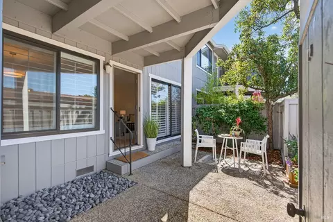 71 Scottsdale Way, Novato, CA 94947