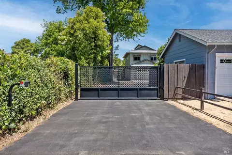 625 Myron St, Ukiah, CA 95482