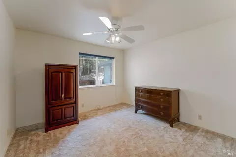 Bedroom - 2078 Buckeye Dr, Willits, CA 95490 photo 3 of 4