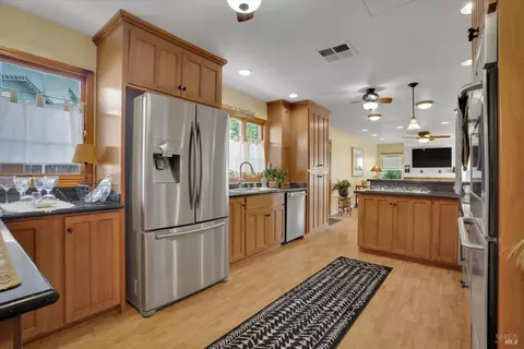 636 Meadows Ct, Fairfield, CA 94534 photo 12