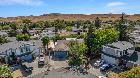 636 Meadows Ct, Fairfield, CA 94534 photo 40