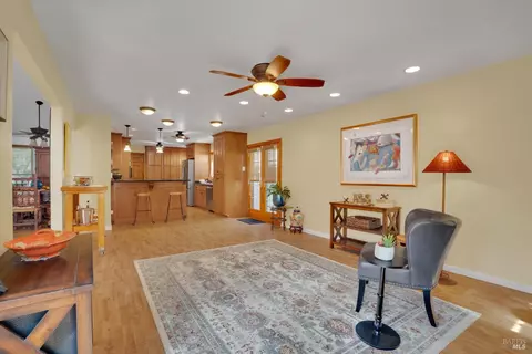 636 Meadows Ct, Fairfield, CA 94534 photo 10