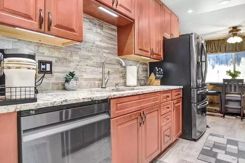2734 Laurel Dr, Fairfield, CA 94533 photo 3