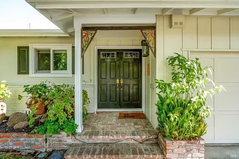 856 4th St E, Sonoma, CA 95476 photo 3