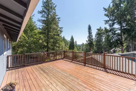 Exterior - 23945 Nutmeg Pl, Willits, CA 95490 photo 2 of 10