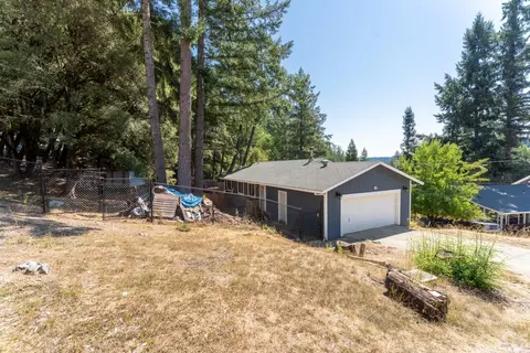 Exterior - 23945 Nutmeg Pl, Willits, CA 95490 photo 10 of 10