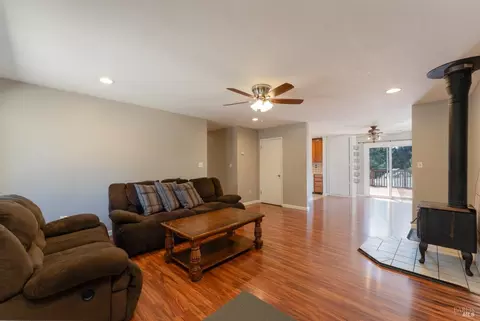 Living - 23945 Nutmeg Pl, Willits, CA 95490 photo 1 of 4