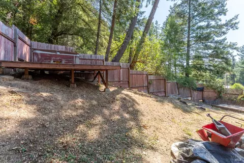 Exterior - 23945 Nutmeg Pl, Willits, CA 95490 photo 6 of 10