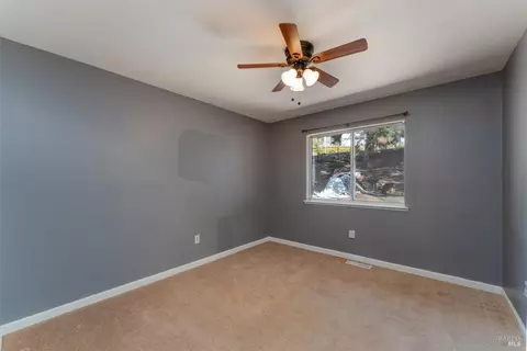 Bedroom - 23945 Nutmeg Pl, Willits, CA 95490 photo 2 of 3