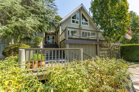 8301 W Side Potter Valley Rd, Potter Valley, CA 95469
