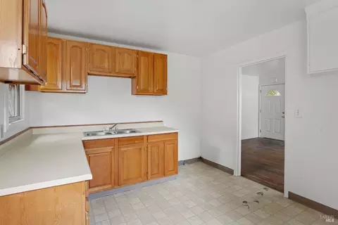 Kitchen - 288 E San Francisco Ave, Willits, CA 95490 photo 2 of 2