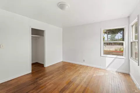 Bedroom - 288 E San Francisco Ave, Willits, CA 95490 photo 2 of 3