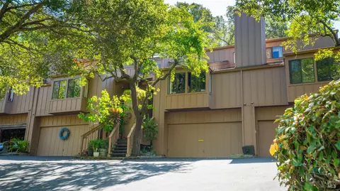 16 Elegant Tern Rd, Novato, CA 94949
