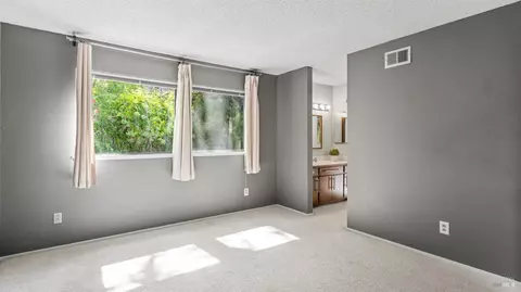 Bedroom - 16 Elegant Tern Rd, Novato, CA 94949 photo 5 of 6