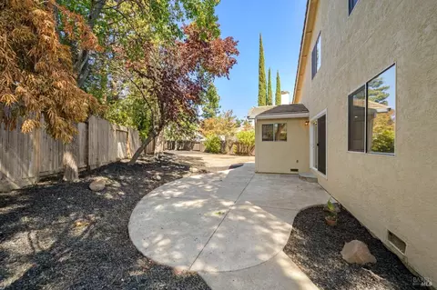 Exterior - 2921 Willow Ct, Fairfield, CA 94533 photo 3 of 8