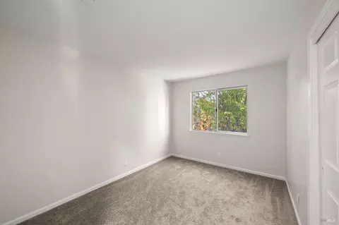 Bedroom - 2921 Willow Ct, Fairfield, CA 94533 photo 6 of 7