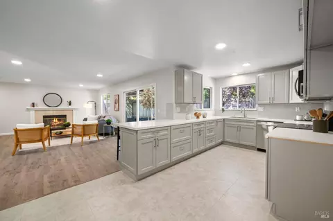 Kitchen - 2921 Willow Ct, Fairfield, CA 94533 photo 5 of 5