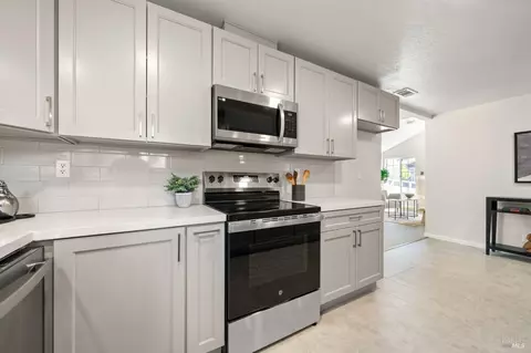 Kitchen - 2921 Willow Ct, Fairfield, CA 94533 photo 1 of 5