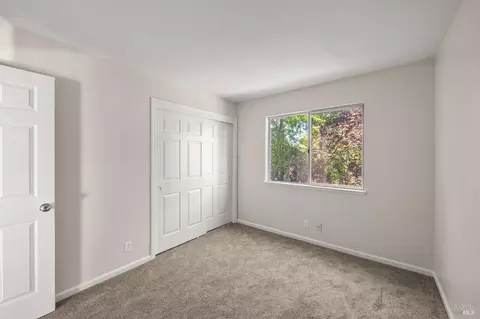 Bedroom - 2921 Willow Ct, Fairfield, CA 94533 photo 5 of 7