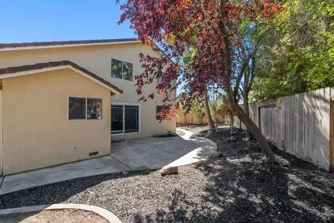 Exterior - 2921 Willow Ct, Fairfield, CA 94533 photo 6 of 8